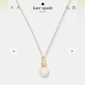 kate spade Pearls Of Wisdom Mini
Pendant Necklace